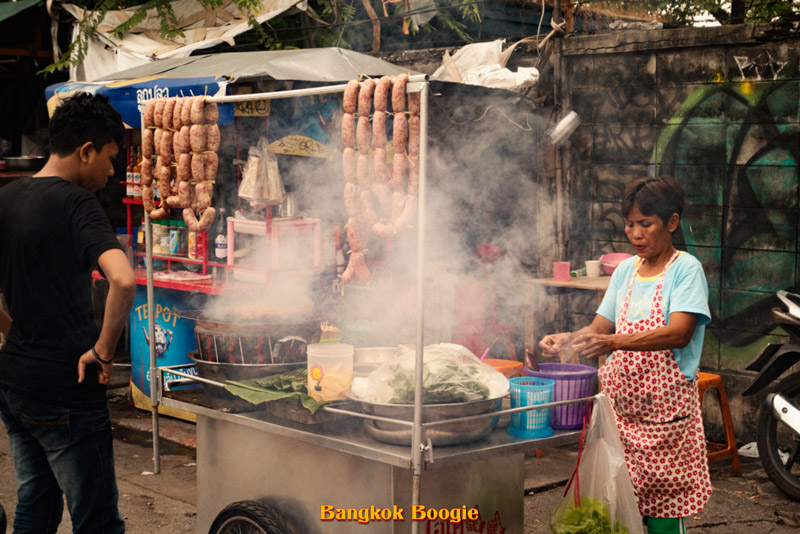 street food khlong toei bangkok